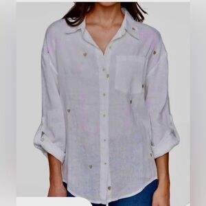 Charlie b White Button-Up Top with small gold embroidered hearts. NEW. Large